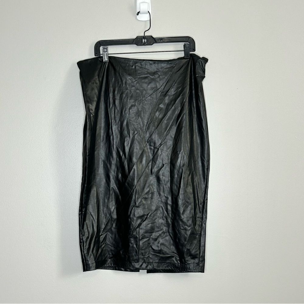 Eloquii Faux Leather Column Skirt - Picture 5 of 5